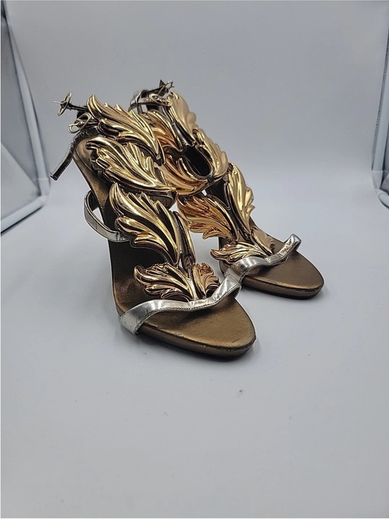 Giuseppe Zanotti Shoes - GUISEPPE ZANOTTI Intrigo Flame sandals heels shoes Gold 37,5 EU